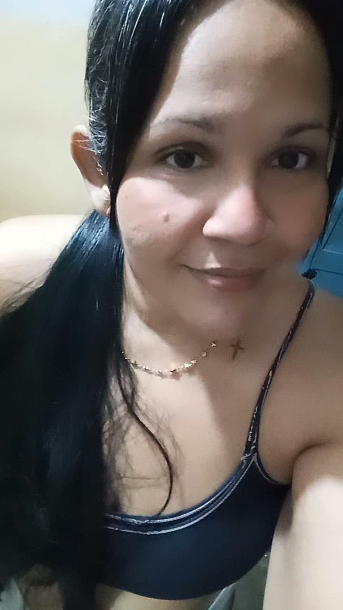 LADOC_83's tweet photo. Buen día ... Aquí con la duda pelo largo o corto.... Con tanto estrés necesitaré extensiones https://t.co/r75NROMyR3