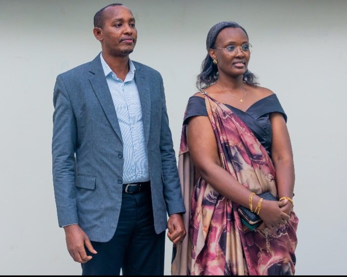Gasabo_District's tweet photo. Bwana Gatera Frank na Madamu Baguma Rose nibo batorewe kuba abajyanama bahagarariye Akarere ka Gasabo mu nama Njyanama y'Umujyi wa Kigali. https://t.co/z7PPMdB1In