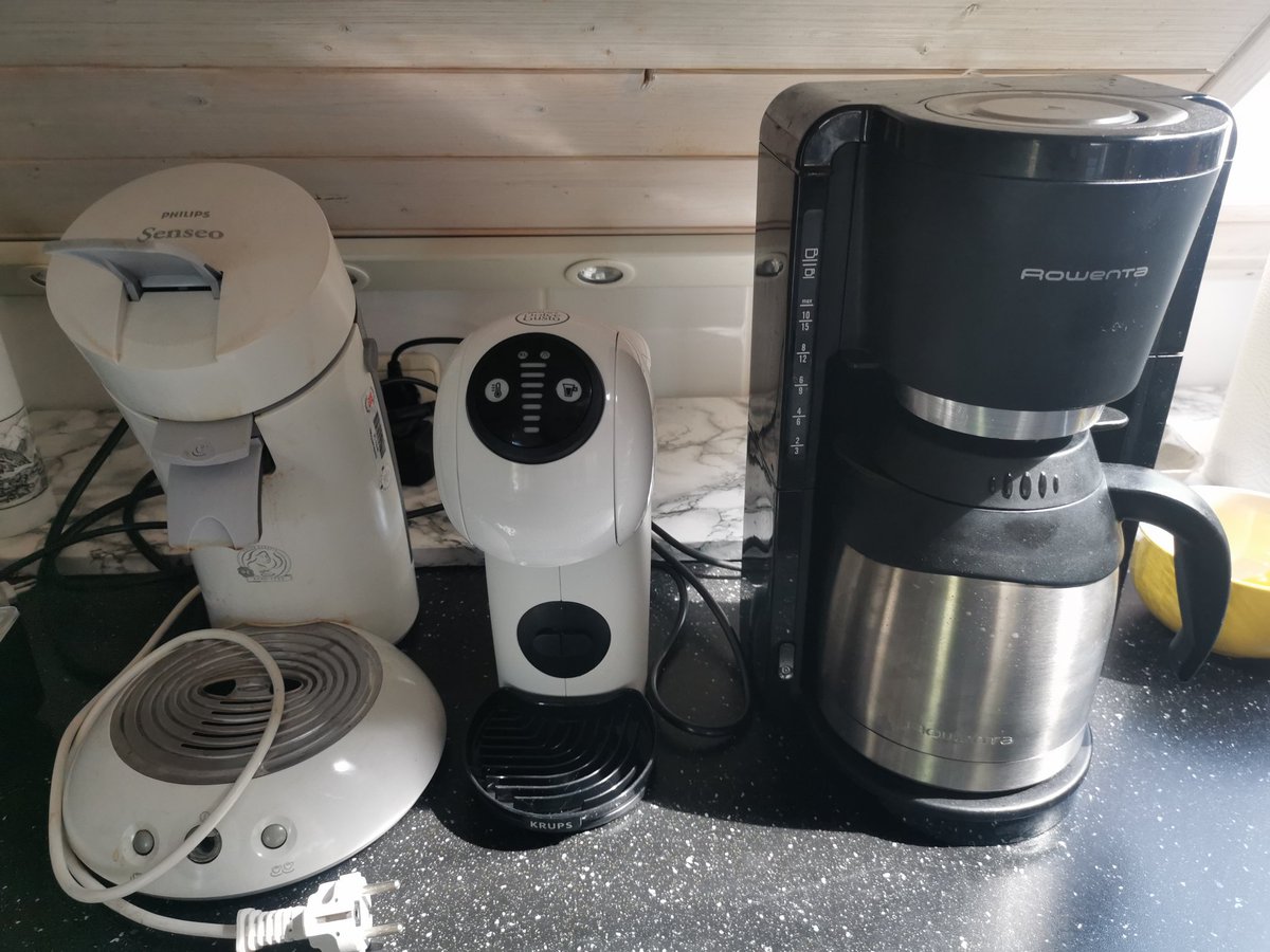 jotunemo's tweet photo. yes, i really, really like coffee. how can u tell? https://t.co/pYdZfjTLMy