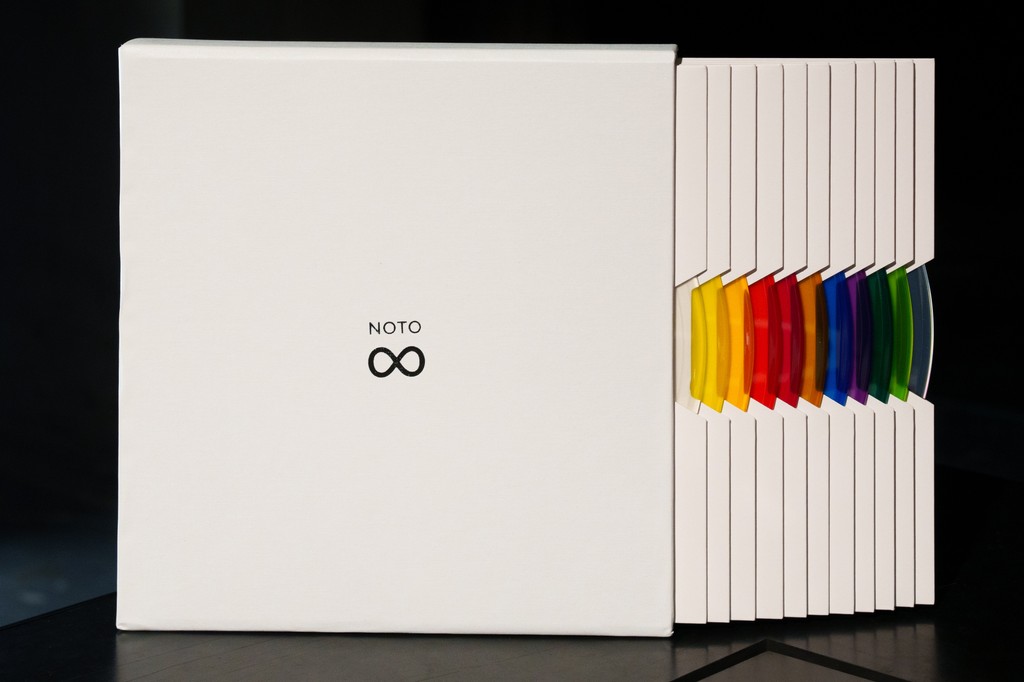 bleep's tweet photo. Pre-Order Now:
noto (@carstennicolai) - Infinity (Endless Loop Color Edition)
NOTON

https://t.co/CgY3IYzwwl

+ 12×10" Colour vinyl boxset
+ 20 locked grooves per disc
+ Sleeved in twelve custom made archive folders
+ Debossed silk covered hand made box
+ Limited to 1000 https://t.co/I2H2JZ4NLo