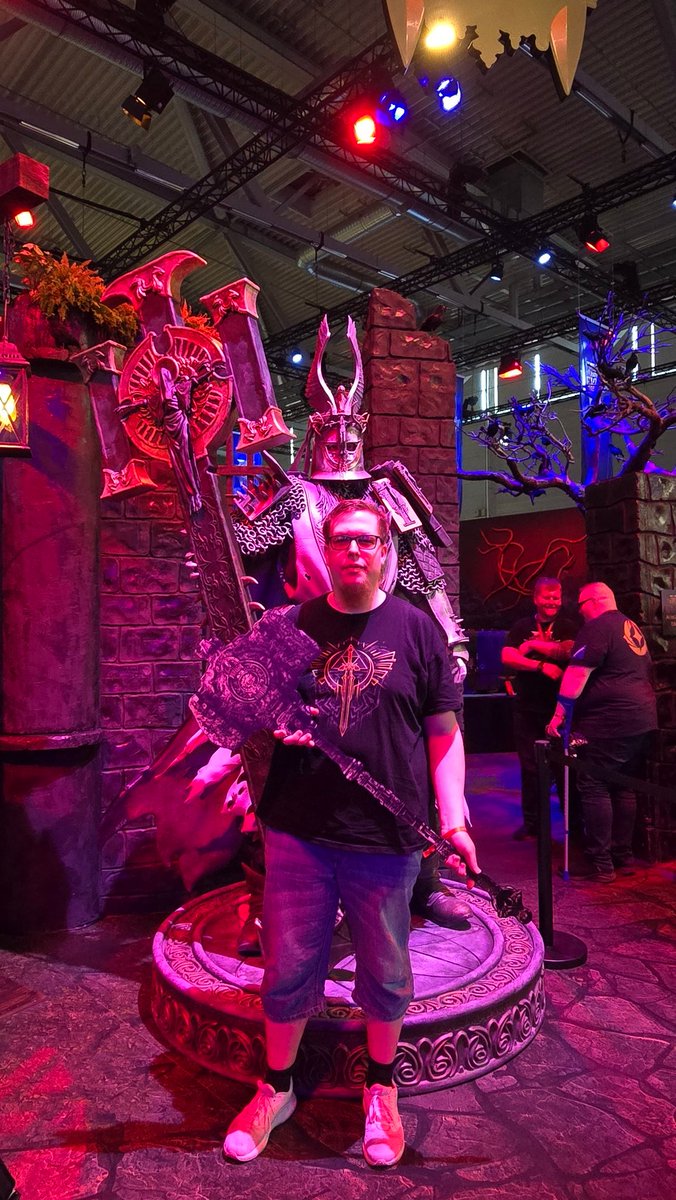 Caniichi's tweet photo. PoE 2 auf der #Gamescom https://t.co/BQcuz7LjoM