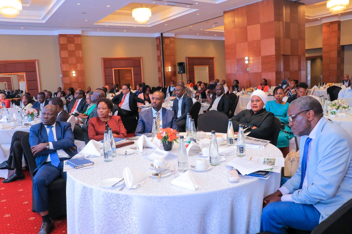 MinofHealthUG's tweet image. The Ministry of Health has launched the #Climate and Health National Adaptation Plan (H-NAP) 2025-2030 as part of the implementation of Uganda's commitments at #COP26 and #COP28. The launch was officiated by the 3rd Deputy Prime Minister, Rt. Hon. Rukia Nakadama #MOHatWork