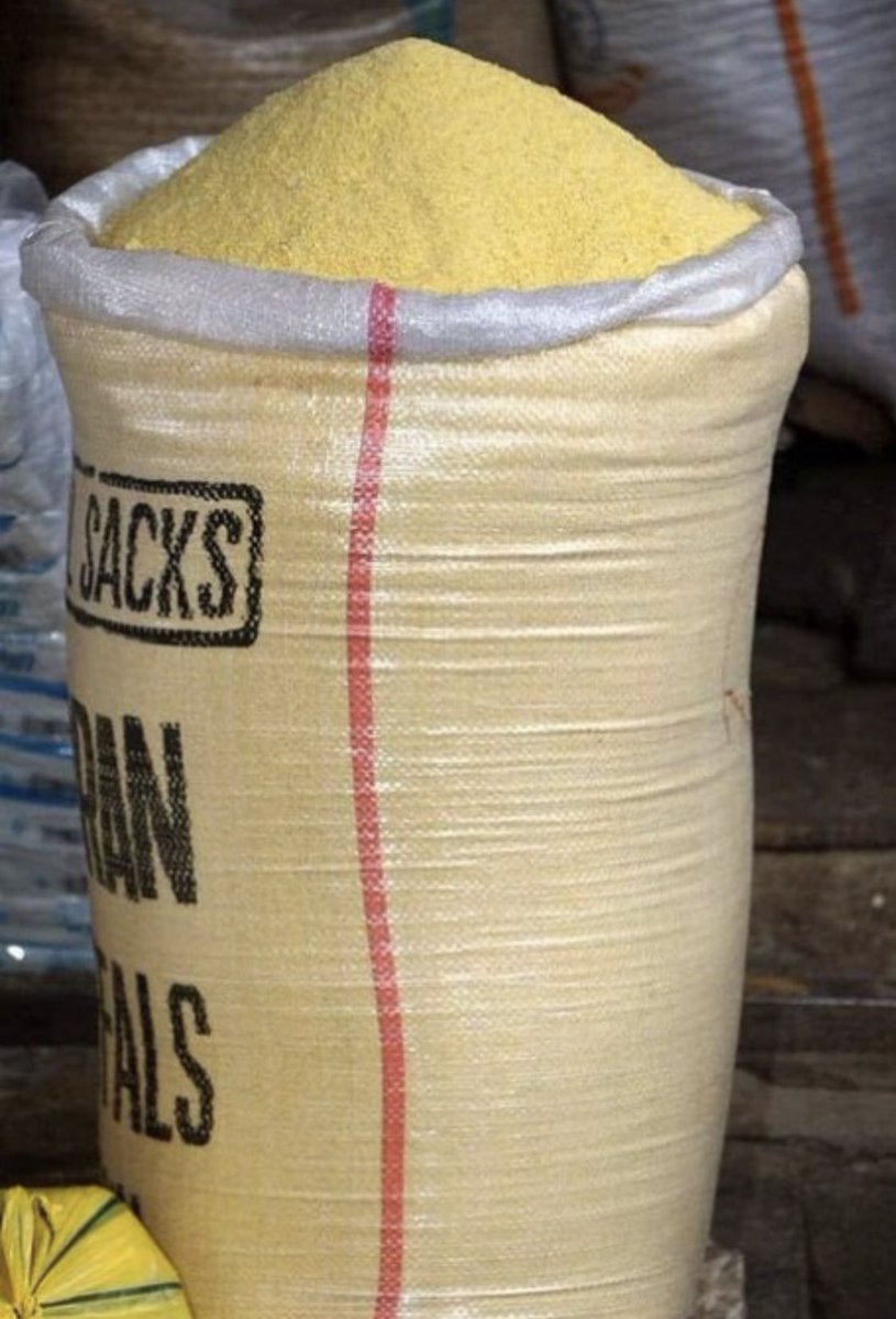 conchenx's tweet image. 2 Southy babes or one bag of Garri?? #Nigeria #SouthAfrica