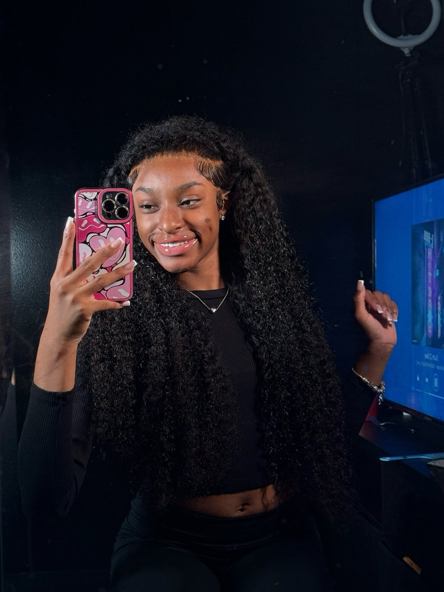 courtney williams tweet media