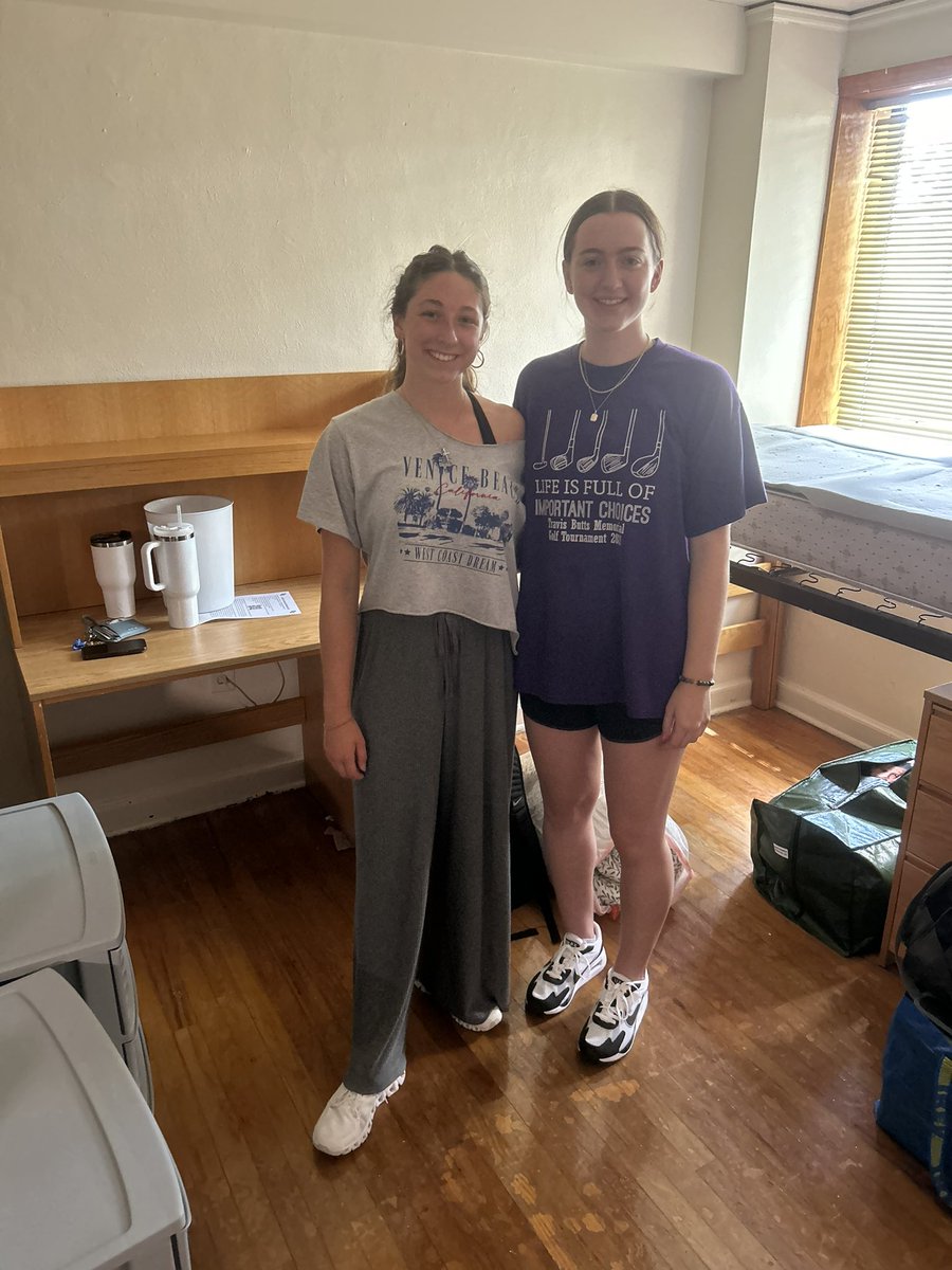 CCCougarsWBB's tweet photo. The squad is back in town! We are super excited to have everyone back in the same place! Looking forward to a great 24-25 school year! 📚✏️ https://t.co/YMxtyV8w2b