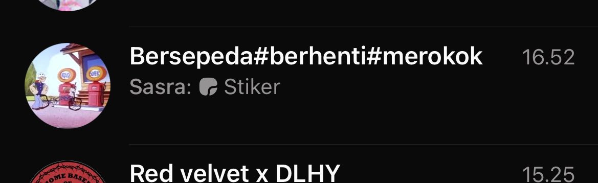 Bersepeda berhenti meli nasi .