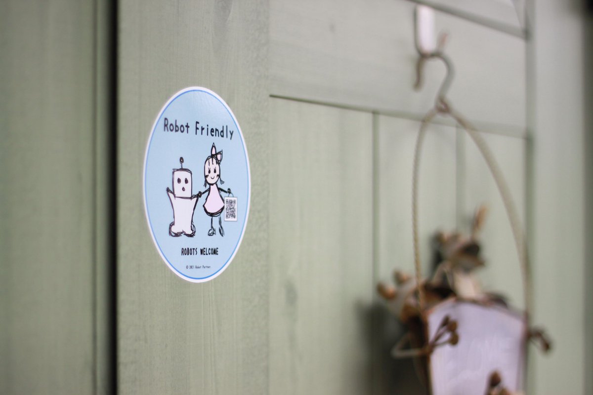 miwa_beautyfast's tweet image. Robot Friendly プロジェクトのパートナーになりました。
［あんど］をお迎えする頃にこのプロジェクトを知って、このステッカーが憧れでした^ ^

#RobotFriendly #LOVOT #LOVOTとの暮らし