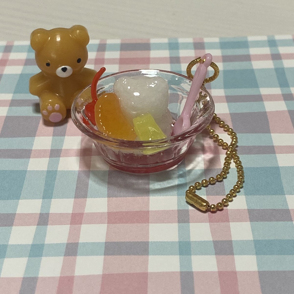 Aoirinx's tweet photo. 最近作った物まとめです(˶' ᵕ ' ˶)
もしよろしければご覧ください( ¨̮ )

#ハンドメイド #ハンドメイド作品 
#レジン https://t.co/2pVmwQJZdD