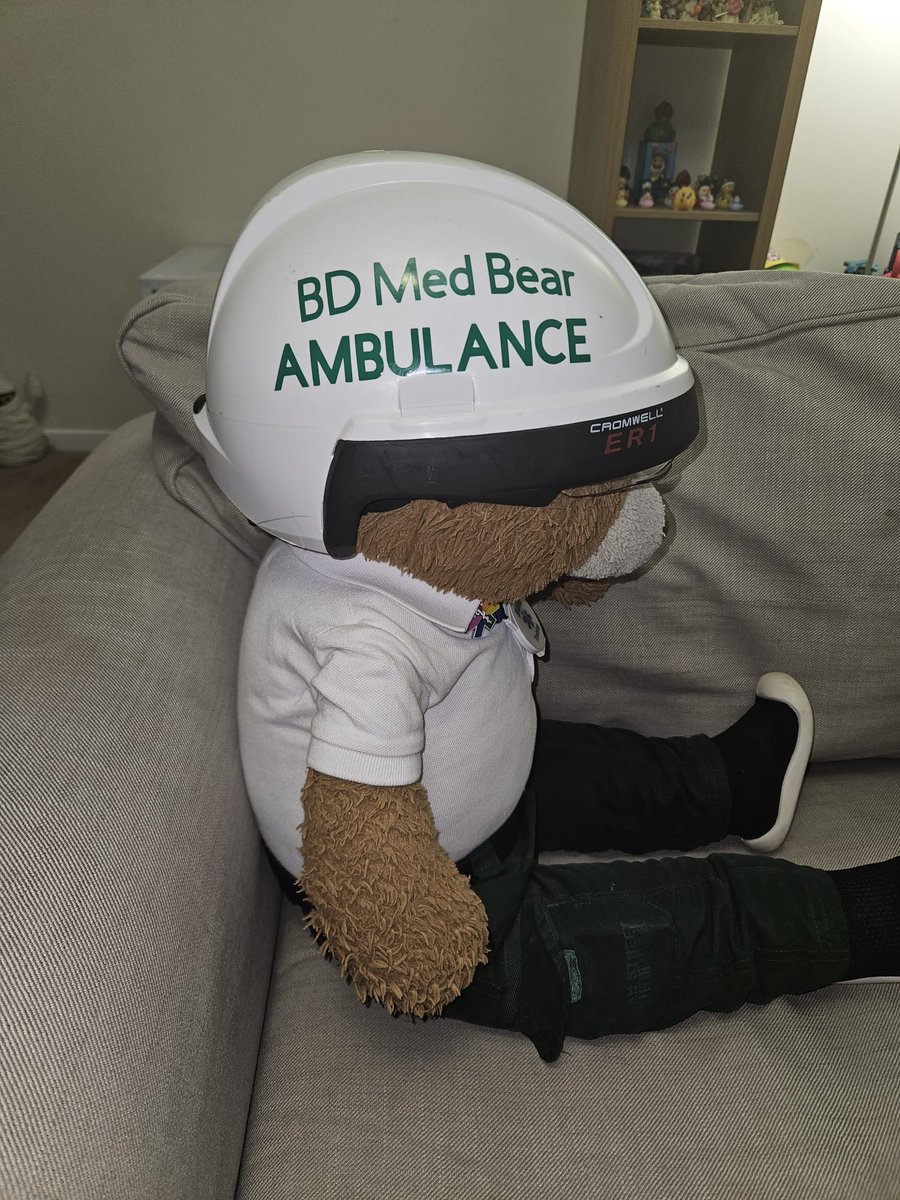 BDMed_Bear's tweet photo. Guys, I got my very own ambulance helmet &amp; it was really cool but guess what, we used our cricut to make it even more awesome... what do you think? I love it! *happy ears* #bearswithjobs #ambulance #grateful #personalised #socialmediahandles #Influencer #mentalhealth #staroflife https://t.co/vmRDxtNtfp