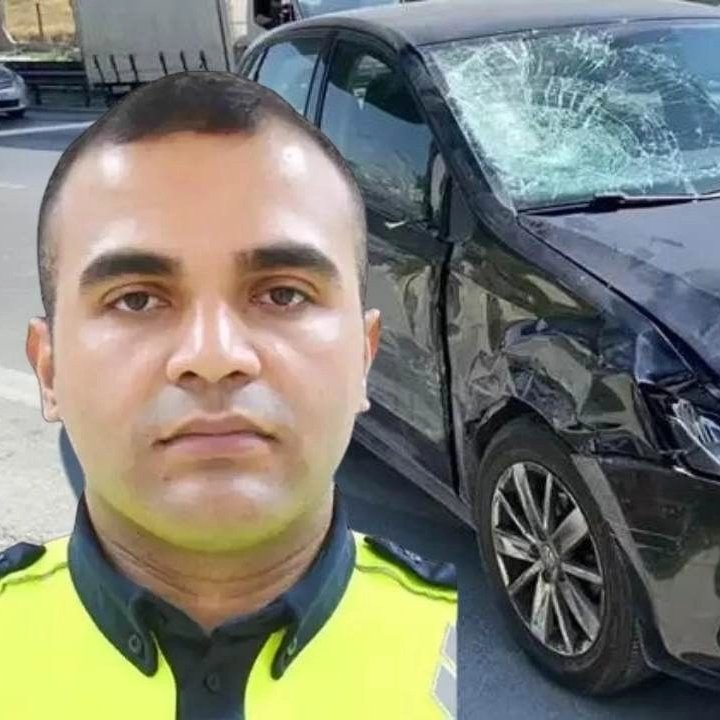 TurkPolisiTC's tweet photo. İstanbul Esenler’de, denetim sırasında bir otomobilin çarptığı polis memuru Mustafa Peksoy tedavi gördüğü hastanede şehit oldu.

Yüce Türk Milletinin başı sağolsun. https://t.co/3BvnxuZb8v