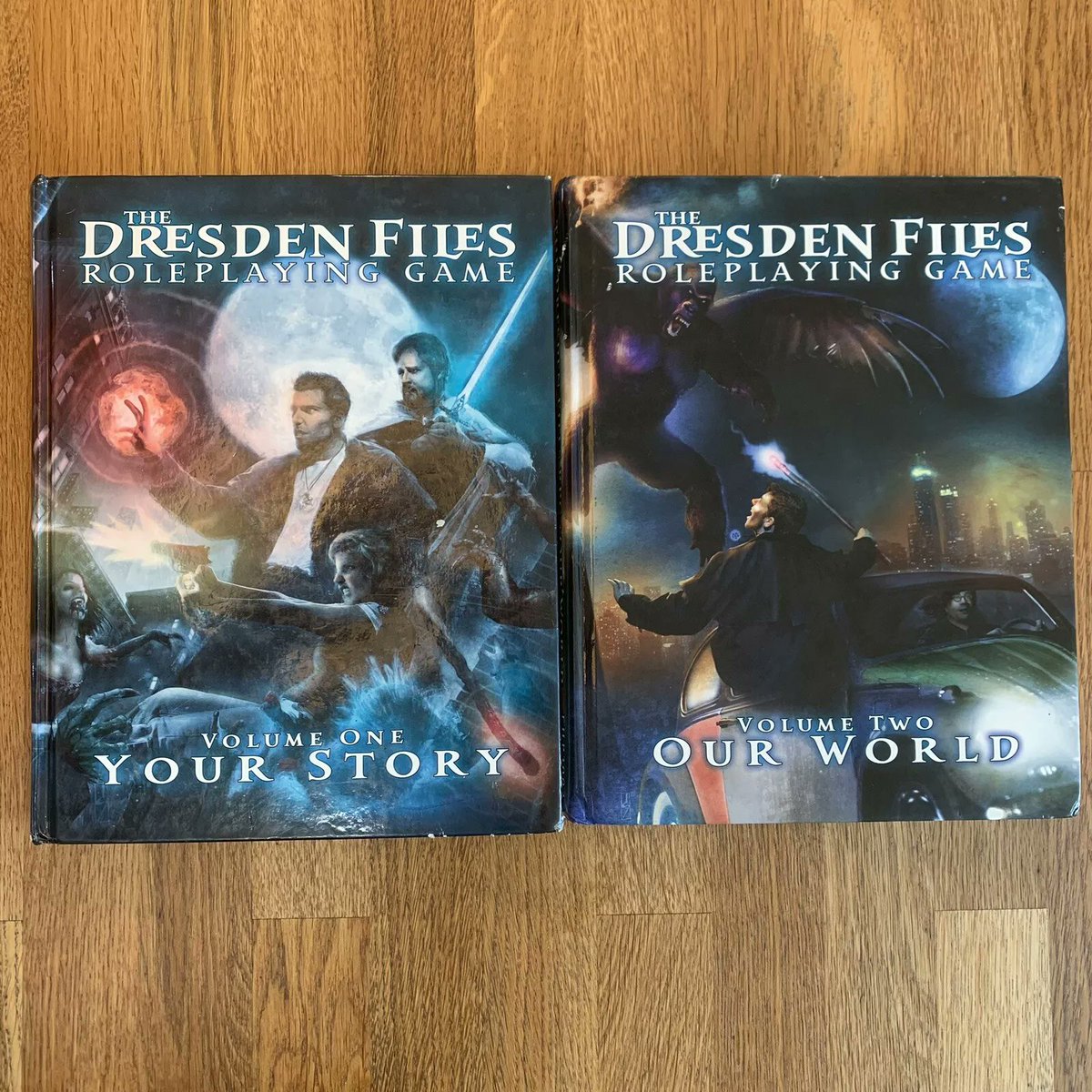 TRKnight's tweet image. #RPGaDay2024 Notable non-player character - I have a reputation as a GM for voicing very funny brownies and fairies. We still talk about Venti, a Summer Court fairy addicted to Starbucks, from a Dresden Files campaign. I had to voice her hyped up on caffeine and breathing helium.