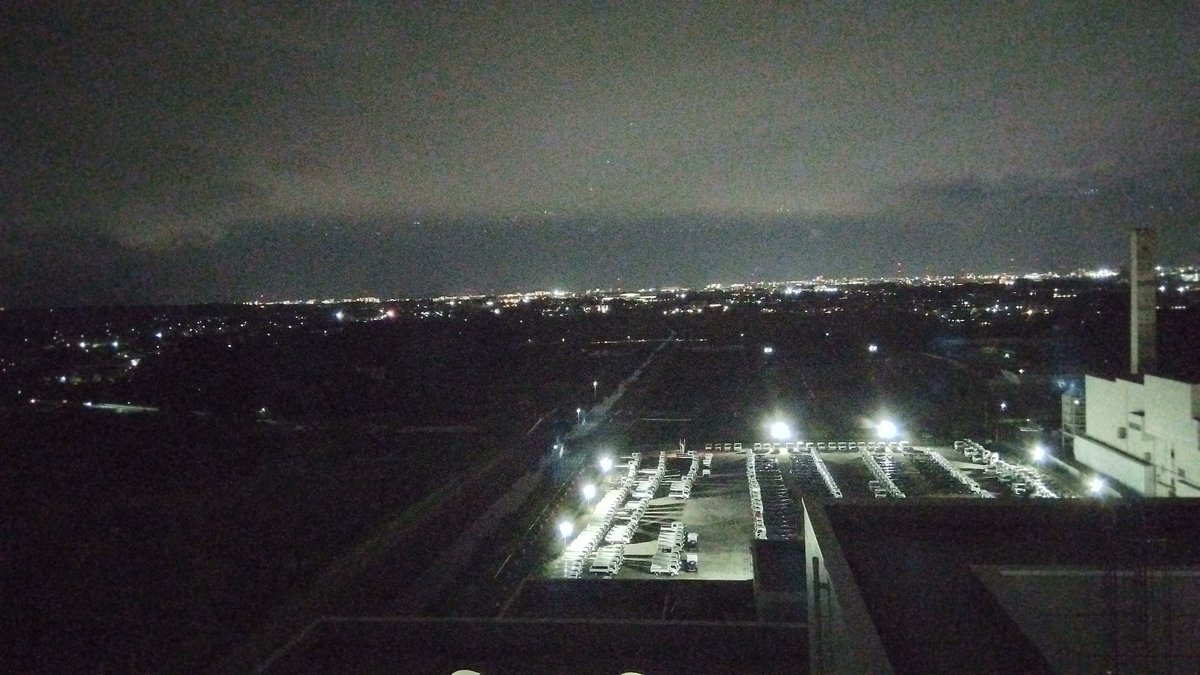 Kecos48's tweet photo. 【50代de北海道から神奈川に移住!】
家族３人で360°の神奈川の大パノラマを堪能。平日にこんな時間、ありがたいことっす。 https://t.co/KXL3gUCp73