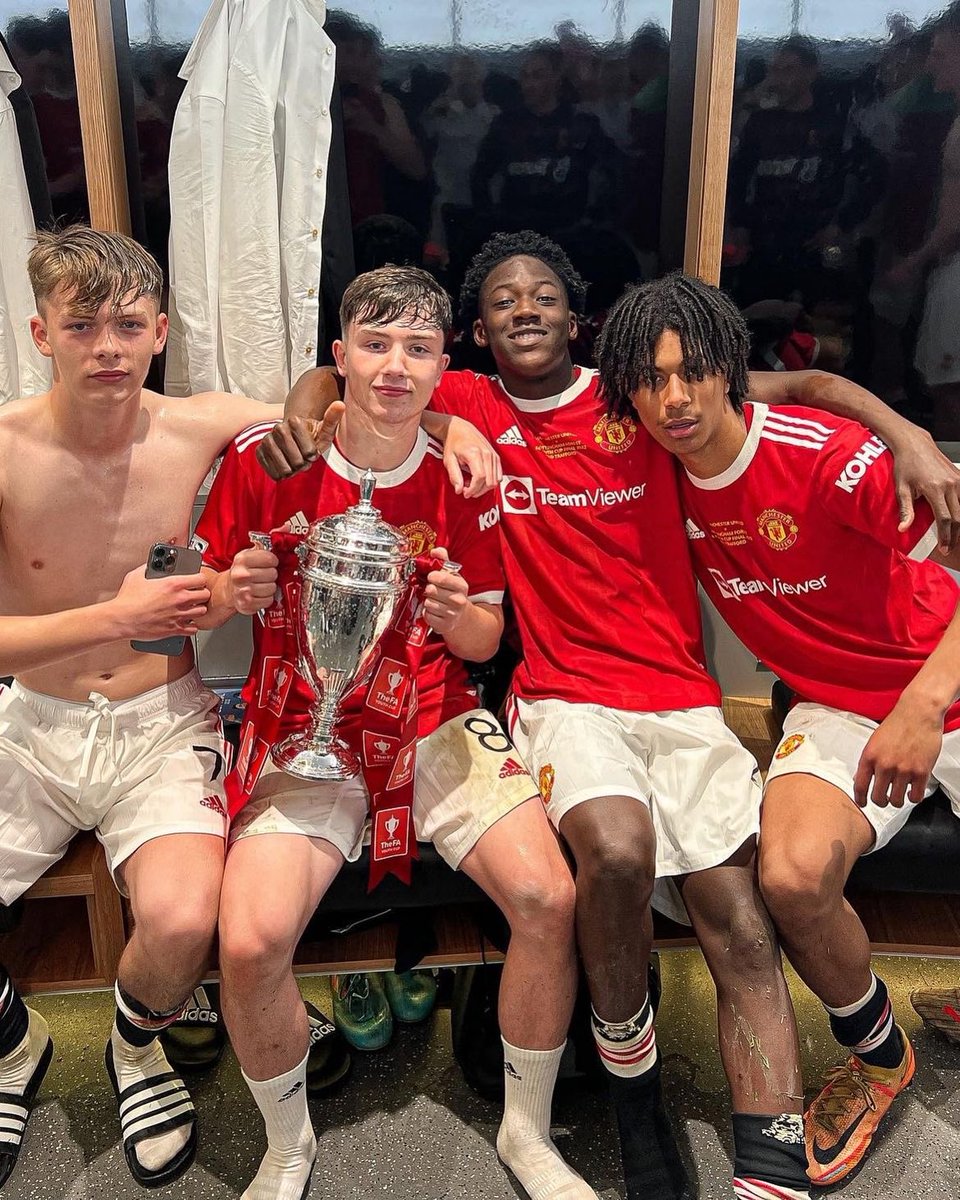 MUFCScoop's tweet image. Maxi Oyedele Ig: “My time at Manchester United has finally come to end. I want to say thank you to the only club I’ve ever known. Honoured to say I’ve been at the club for 12 years and had some unbelievable experiences with some amazing teammates. Thank you to all the coaches,…