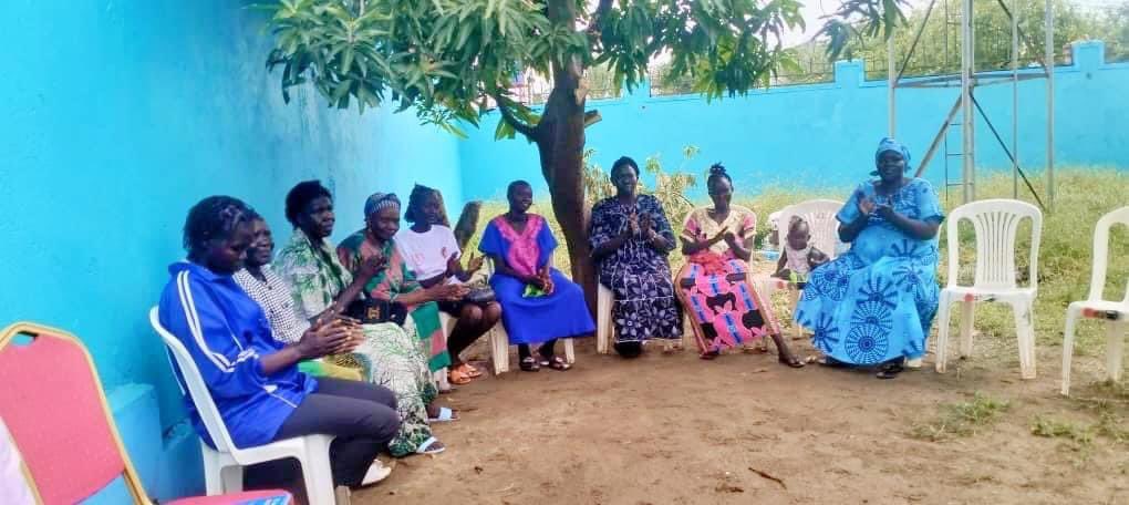 SFCG_SS's tweet photo. On August 19th, we concluded an intergenerational dialogue in Gudele 1 in collaboration with Junub Open Space, to address the growing concerns of alcoholism &amp; drug abuse. To address this, Paxs proposed job creation, and stricter laws. #YouthEmpowermentActivity
@USAIDSouthSudan https://t.co/wrReY5mLOc