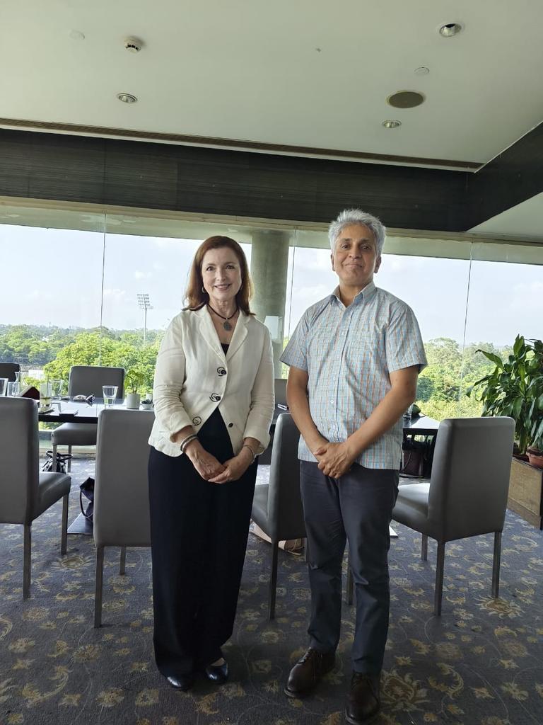 SchoolEduChd's tweet image. International Collaborations help our students and teachers to bring change to the classrooms. Ms. Gloria Berbena Minister counselor from @StateDept met Director School Education Sh. @HPSBRAR to acknowledge his support for @TESOL_Assn training for teachers and #AccessProgram for