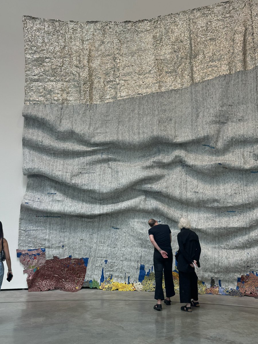 UgaitzCrespo's tweet photo. Que #Bilbao es la ciudad de la cultura y el arte de Euskadi es indiscutible. 

Da gusto visitar las galerías y exposiciones que hay por toda la ciudad, de lo mejorcito que tenemos en España. https://t.co/8JIXoD24mm
