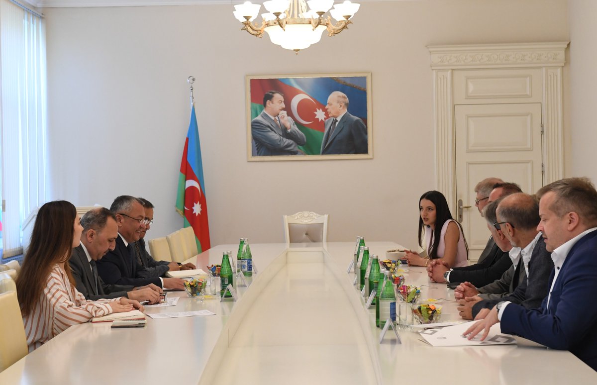 Dövlət Komitəsində finlandiyalı qonaqlarla görüş keçirilib

Ətraflı: idp.gov.az/az/news/2051

#idpgovaz