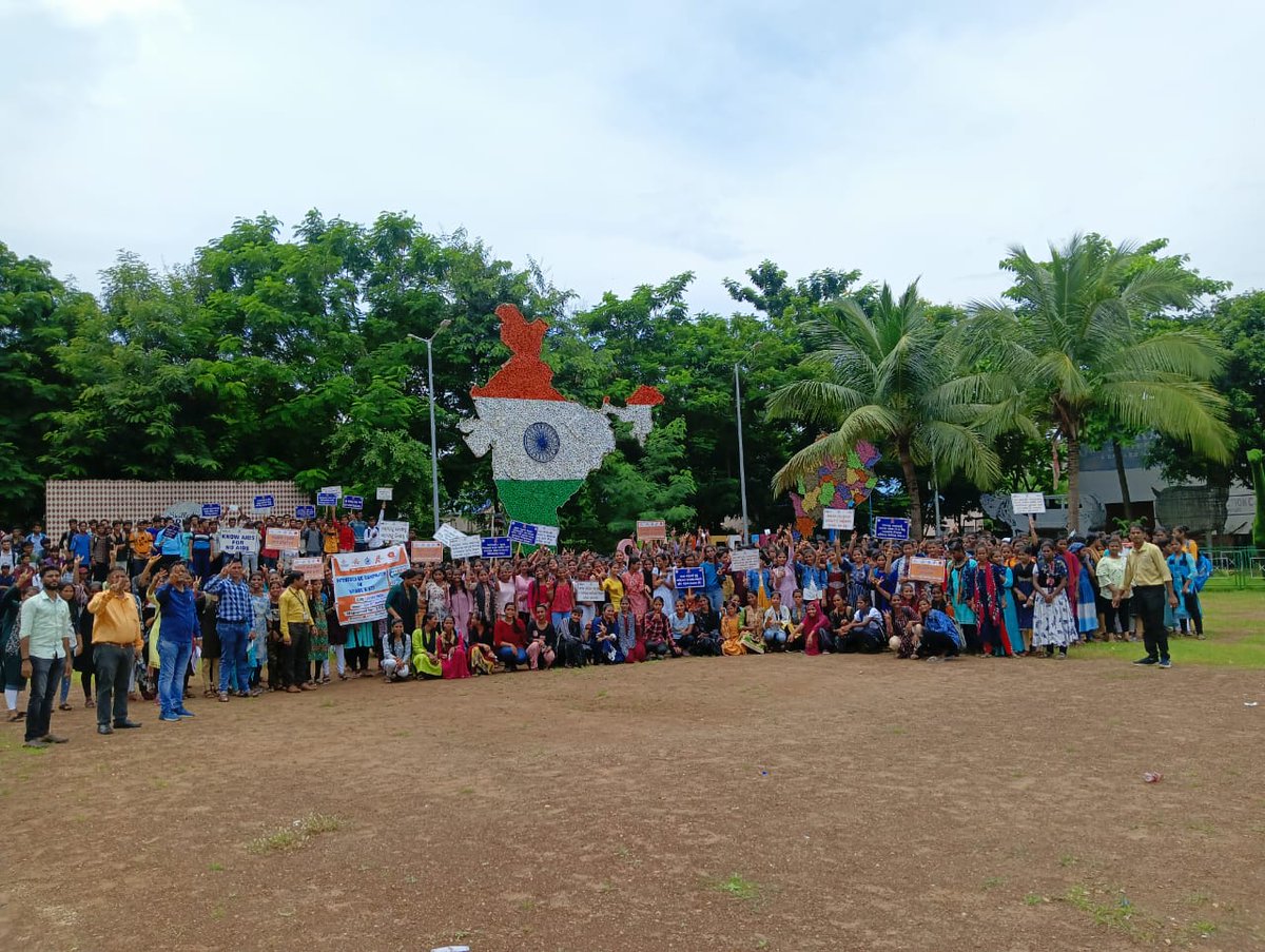 odishasacs's tweet photo. Captured moments of change! Over 1,000 students came together for HIV/AIDS sensitization at Govt. ITI Berhampur on 22.8.24, organized by DAPCU Ganjam. Together, we’re building a future of awareness and action. #IndiaFightsHIVAIDS #EndSTI #YouthEmpowerment" https://t.co/zwF6B6AtQs