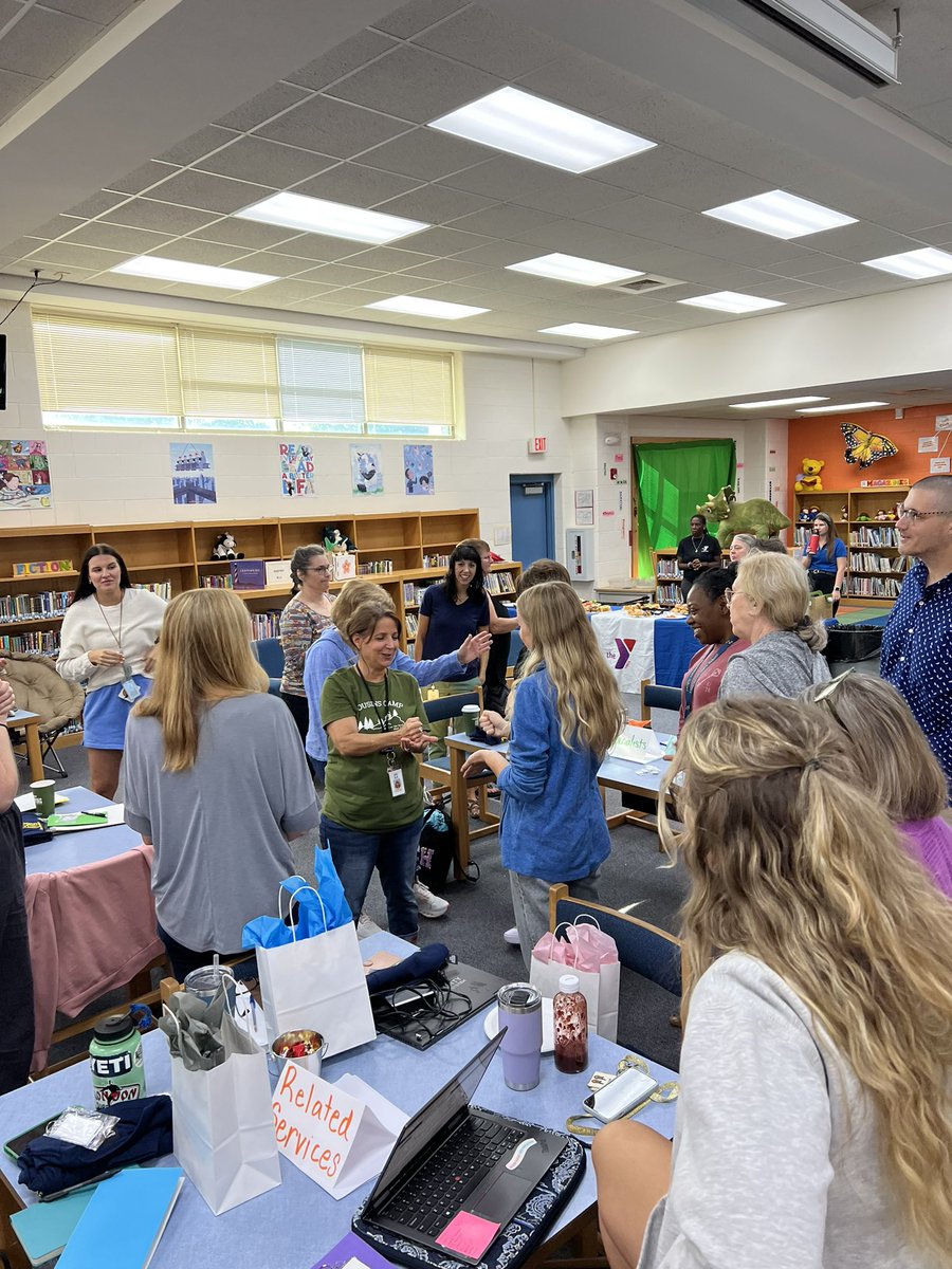 Cary Elementary tweet media