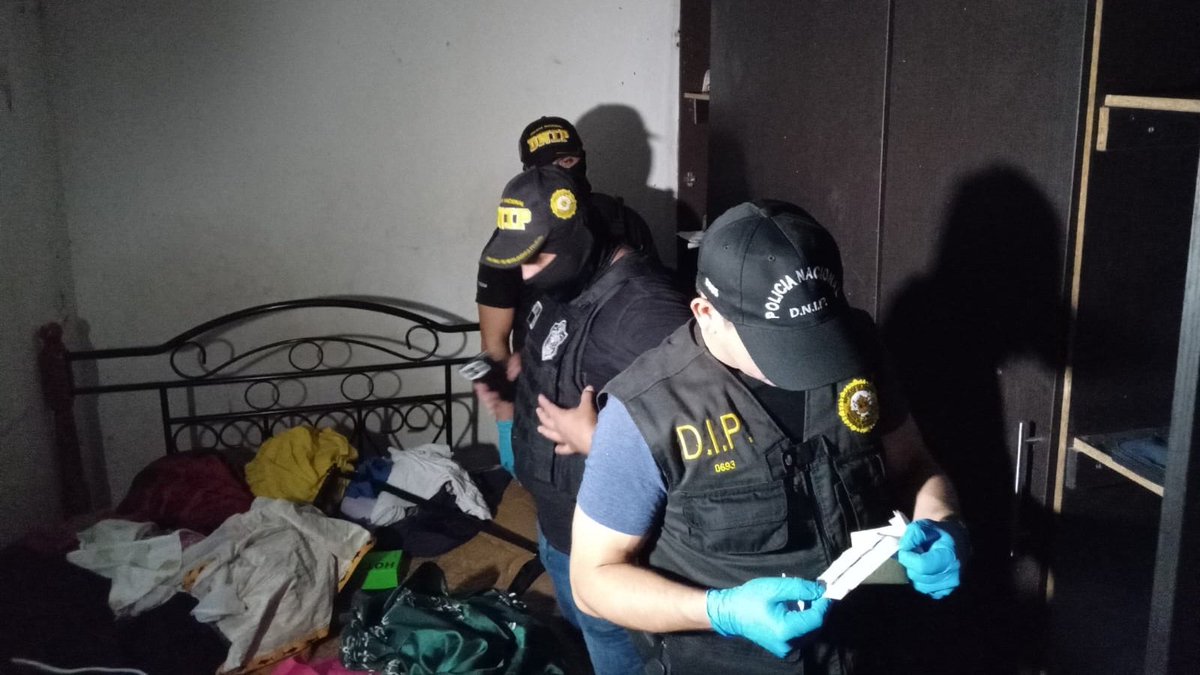 PGN_PANAMA's tweet photo. #Ahora| Mediante las operaciones #Soluto y #Marcaje, la Sección de Atención Primaria de la Fiscalía Metropolitana con @ProtegeryServir han recuperado indicios relacionados a hurtos a establecimientos comerciales ubicados Pueblo Nuevo, Betania, Bella Vista y San Francisco. https://t.co/jVBkJS2MDs