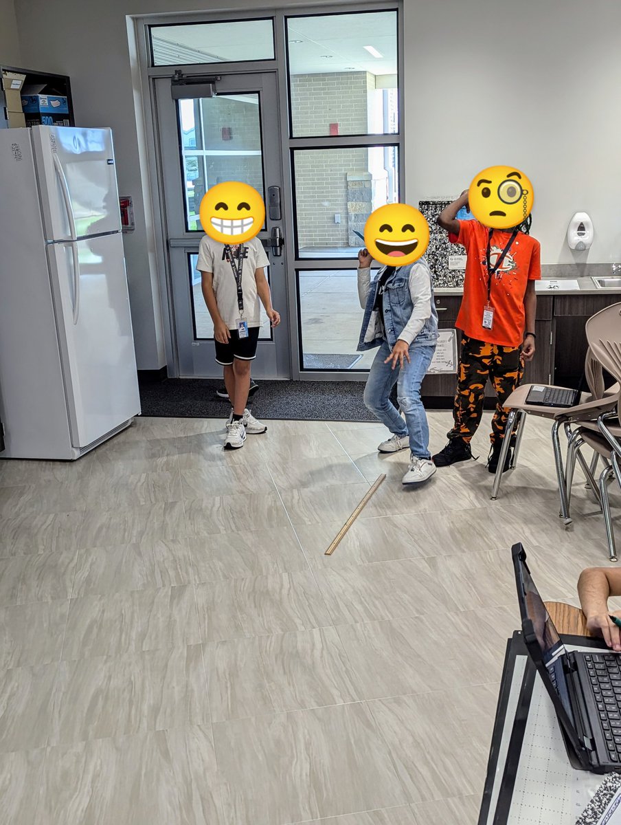OLE5thGrade's tweet photo. Our 5th graders are #futureengineers ! They researched the best paper airplane designs, tested them, and made improvements. What type of paper do you think makes the best airplane? @OLE_Leopards #5thgradersarescientists #futurescientists #scienceiscool https://t.co/GPKlq0BOyD