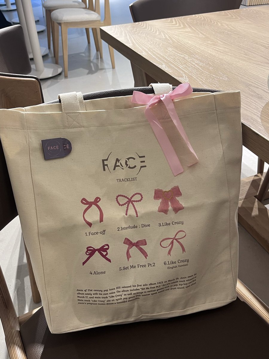 jasmiraclex's tweet photo. ౨ৎ  Face Totebag  ౨ৎ https://t.co/VZQyATP1Cf