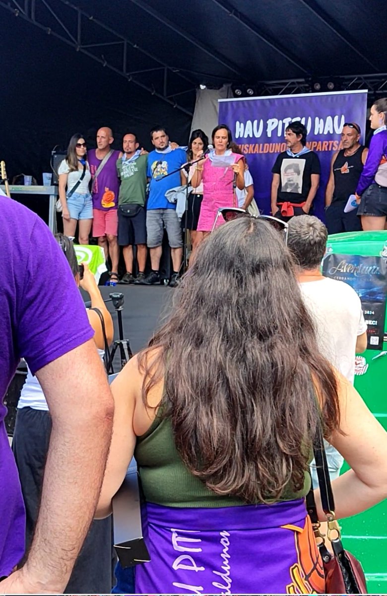 Ohore ikaragarria <a href="/haupittuhau/">Hau Pittu Hau</a>|koen Euskara Saria jasotzea!!!!  Euskaragatik egin dugu dena. Presoena da makila. Etxean behar ditugu...eta euskaraz!!!

Jaso bueltan emandako babes eta goxotasun guztia!