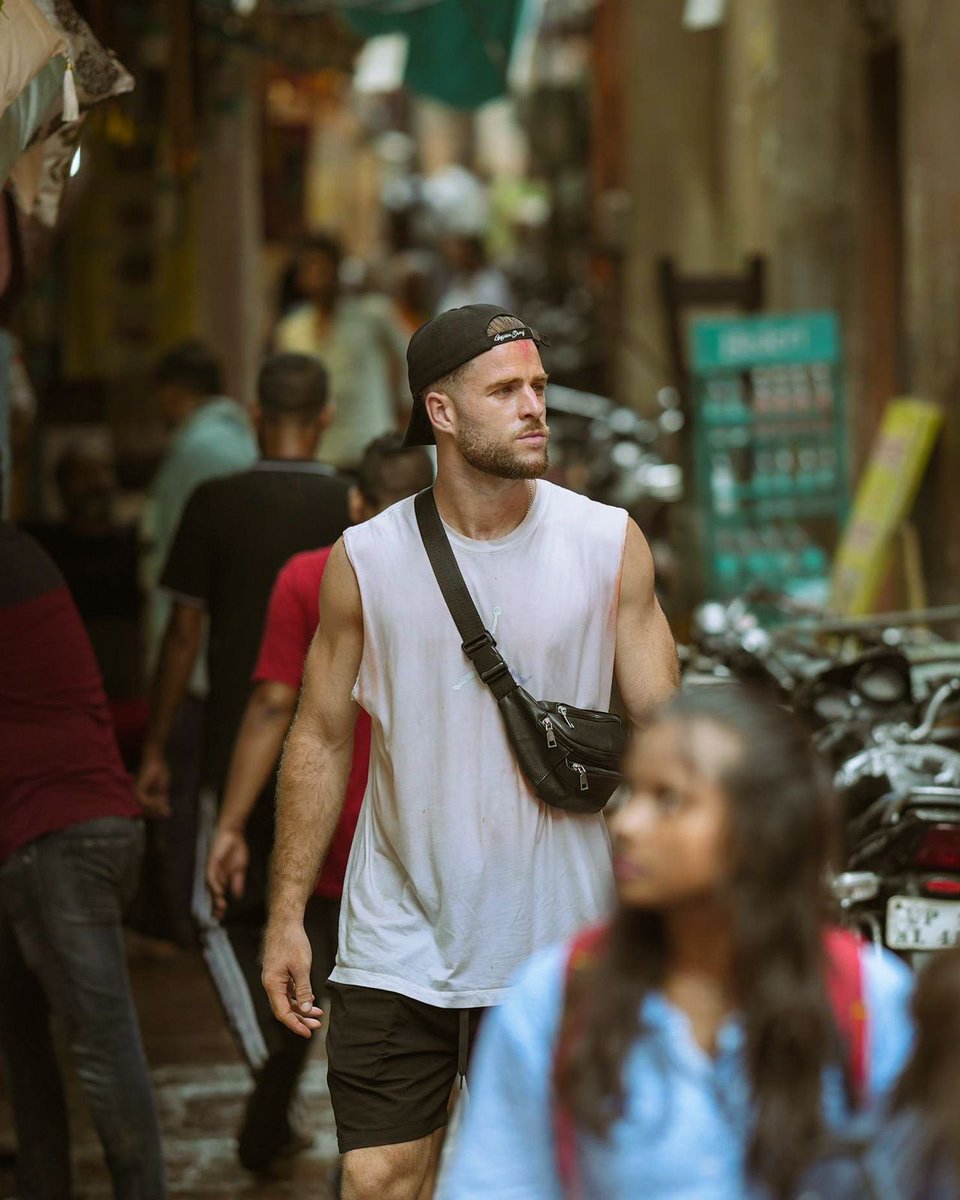 InterKashi's tweet photo. Mario exploring the heart of Kashi! 🛕⚽
#InterKashi #HarHarKashi #UttarPradesh #Indianfootball #MarioBarco #Kashi https://t.co/qSU0Otj3Dy