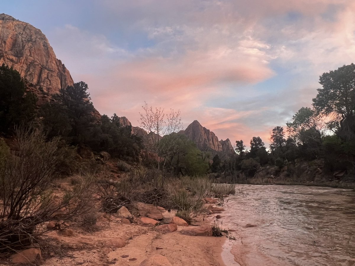 kylemariewrites's tweet photo. Today is the first cut! Please vote + share! https://t.co/YrlJybBUrY
Day 11 of #UltExplorer: Surgeries have thrown a wrench in many of my trips, the most recent being #ZionNPS. What was a solo trip became a family adventure 6 months later. I’ll catch Angel’s Landing next time!😜 https://t.co/ZwnnW8QXin