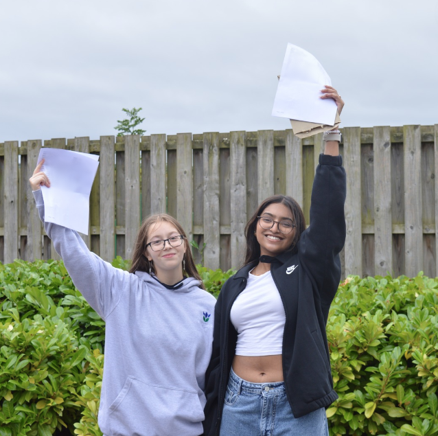 Congratulations to all students who received their GCSE results today! This is just the start of your journey and we wish you all the best for the future. #Aspireenjoysucceed #woodbrookvale #GCSE2024 #GCSEresultsday