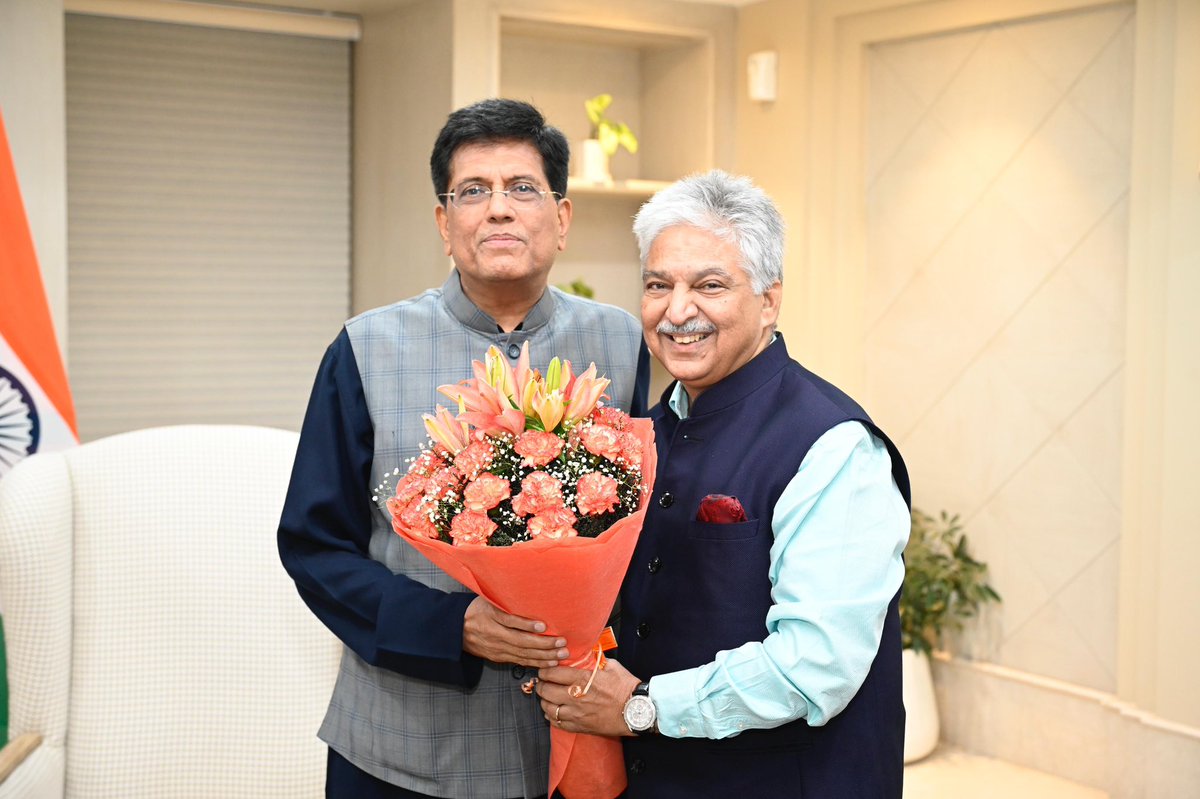 SunilGujarat's tweet photo. Called on Hon’ble Union Minister Shri Piyush Goyal regarding the New Central Sector Scheme (NCSS) for the industrial development of Jammu &amp; Kashmir. The overwhelming response and numerous investment opportunities in sectors like manufacturing, tourism, healthcare. https://t.co/A5mw6IZCR5