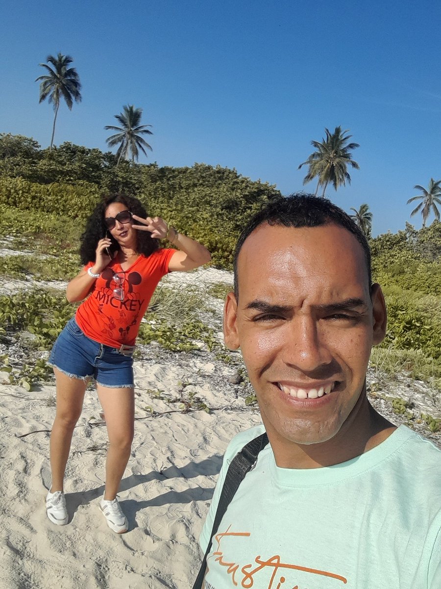 Activando #ModoVerano en un intenso #agosto les puedo decir que playa no a faltado. 😉🤗