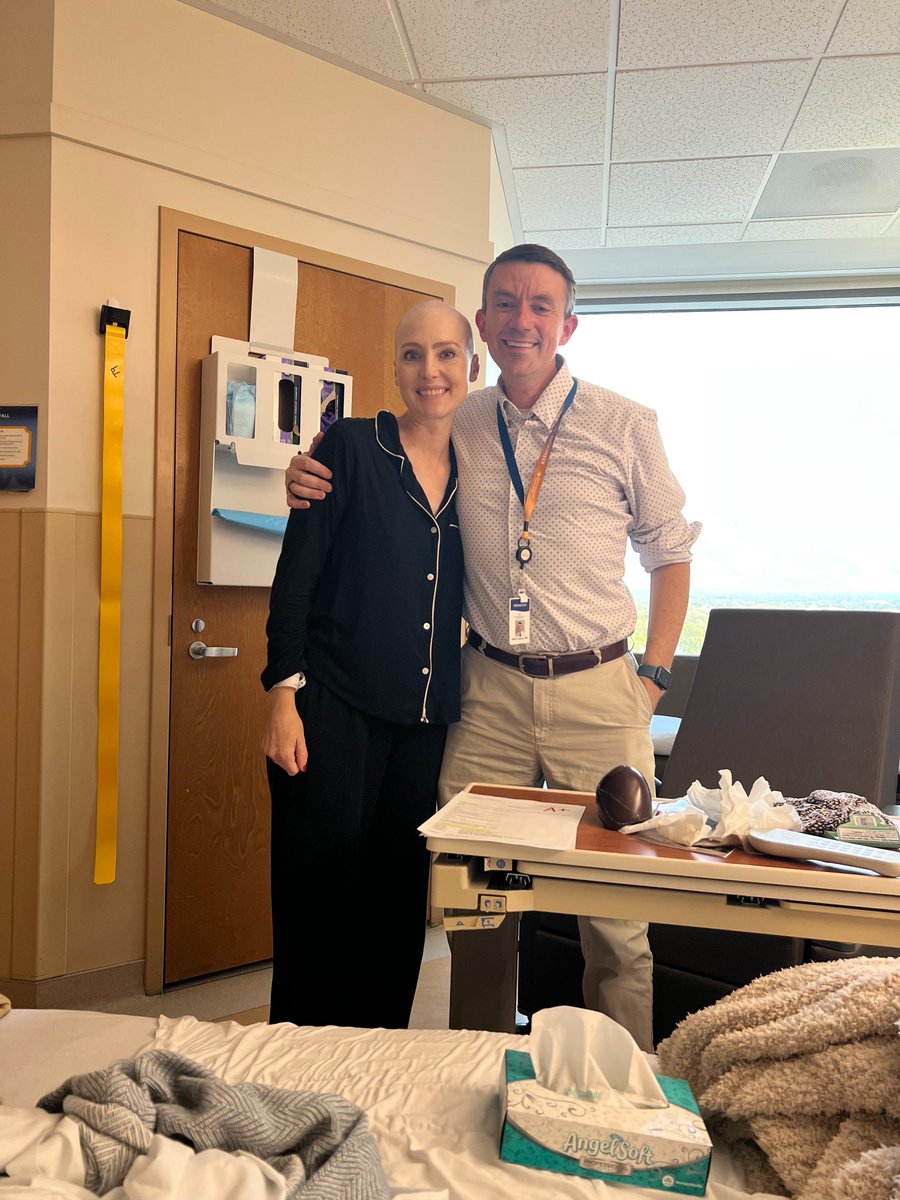 marklewismd's tweet image. #tbt to a cautious celebration
Meet Melanie
This is the moment 2 years ago that her cancer vanished from scans
She died last week
This is why we say &quot;remission&quot; or &quot;no evidence of disease&quot;
Oncologists may be last to say &quot;cure&quot; before we know every last rogue cell is gone forever