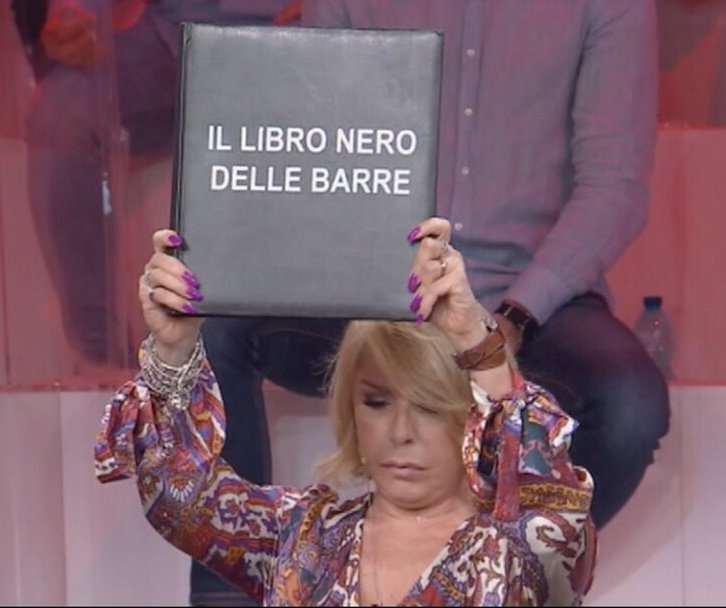 pensierounanime's tweet photo. LE BARRE DI IRAMA - A THREAD 🩸🔪 https://t.co/FYTEIJjgc3
