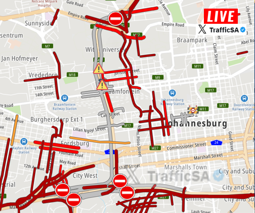 TrafficSA's tweet image. JHB - Braamfontein (Latest):  #SAMWU #Protest 

M1 Highway - CLOSED: St Andrews Road  / Crown Int. 
M2 Highway - CLOSED:  Crown Int. / Rissik Street