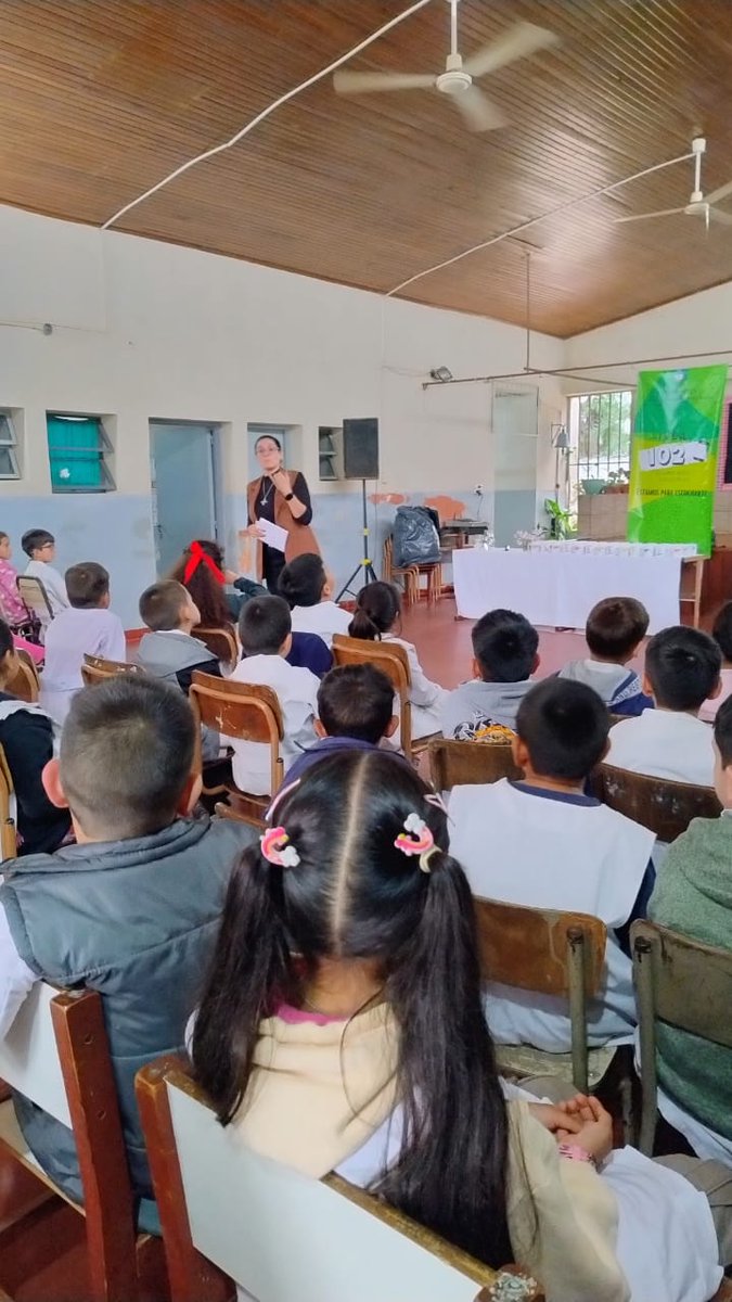 Promoviendo la Línea 102 en Alvear📱📱
En un esfuerzo conjunto entre la Dirección de los Derechos de la Niñez y la Familia del Ministerio de Desarrollo Social y la municipalidad de Alvear, se realizó un taller de promoción de la Línea 102.