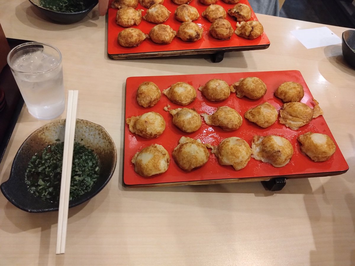 SIGURE_4921's tweet photo. 明石焼き美味😋 https://t.co/AHsoNArXDY