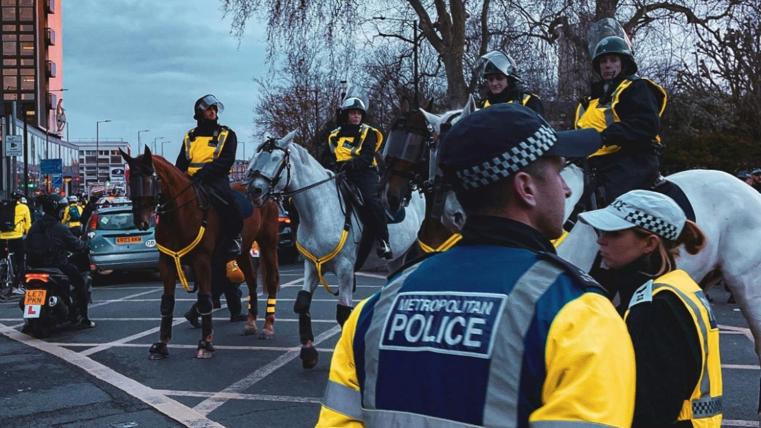 University of Bath (@uniofbath) on Twitter photo Recent rioting in the UK has sparked calls for a review of the #OnlineSafetyAct, with Mayor Sadiq Khan suggesting it's 'not fit for purpose.'
Researchers discuss why the existing legislation may need to change.
blogs.bath.ac.uk/business-and-s…
<a href="/BathSofM/">University of Bath School of Management</a> <a href="/BathPsychology/">Psychology at Bath</a> @BathCBOS Recent rioting in the UK has sparked calls for a review of the #OnlineSafetyAct, with Mayor Sadiq Khan suggesting it's 'not fit for purpose.'
Researchers discuss why the existing legislation may need to change.
blogs.bath.ac.uk/business-and-s…
<a href="/BathSofM/">University of Bath School of Management</a> <a href="/BathPsychology/">Psychology at Bath</a> @BathCBOS