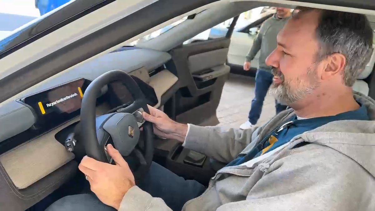 Chris Hilbert tweet media
