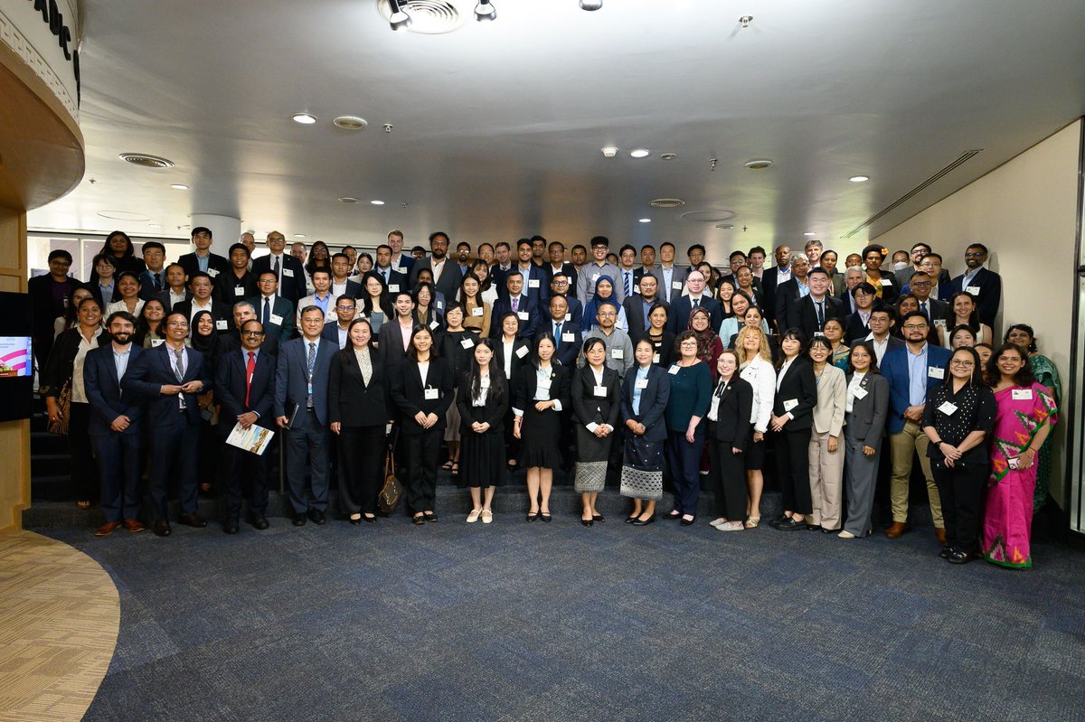 UNESCAP's tweet image. 🌳 Joining forces for #ClimateChange! 

This week, the Asia LEDS Partnership Forum 2024 united leaders, experts &amp;amp; #youth to advance low-emission, climate-resilient development in #AsiaPacific.

🤝@AsiaLEDS @ndcpartnership @UNFCCC

#ALPForum2024