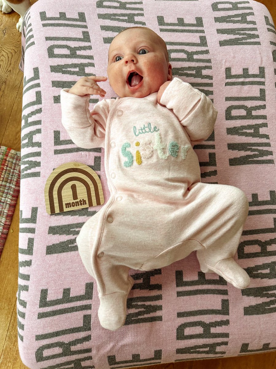 SammiBews's tweet image. We made it .. 1Month Later and I’ve turned into that parent … 🌼🥸👀  

See ya next month 🤣 

#BabyMarlie #Onemonthold #needmorememory