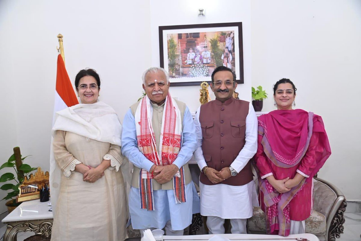 officekiran's tweet photo. संसद के उच्च सदन में भाजपा प्रत्याशी मनोनीत होने के उपरांत केंद्रीय मंत्री @mlkhattar से शिष्टाचार भेंट कर आभार प्रकट किया। https://t.co/s0PDEqxe2c