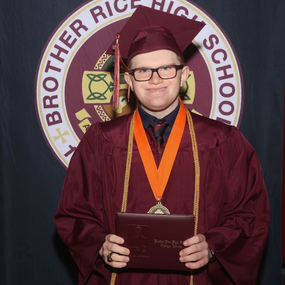 We are proud to highlight another one of our 2024 Scholarship recipients. James Mangan is a first-year student majoring in biology at the University of Illinois at Urbana-Champaign. To read more about his accomplishments, visit: infucarerx.com/2024-scholarsh… 
#CVID #Scholarships #PIDD