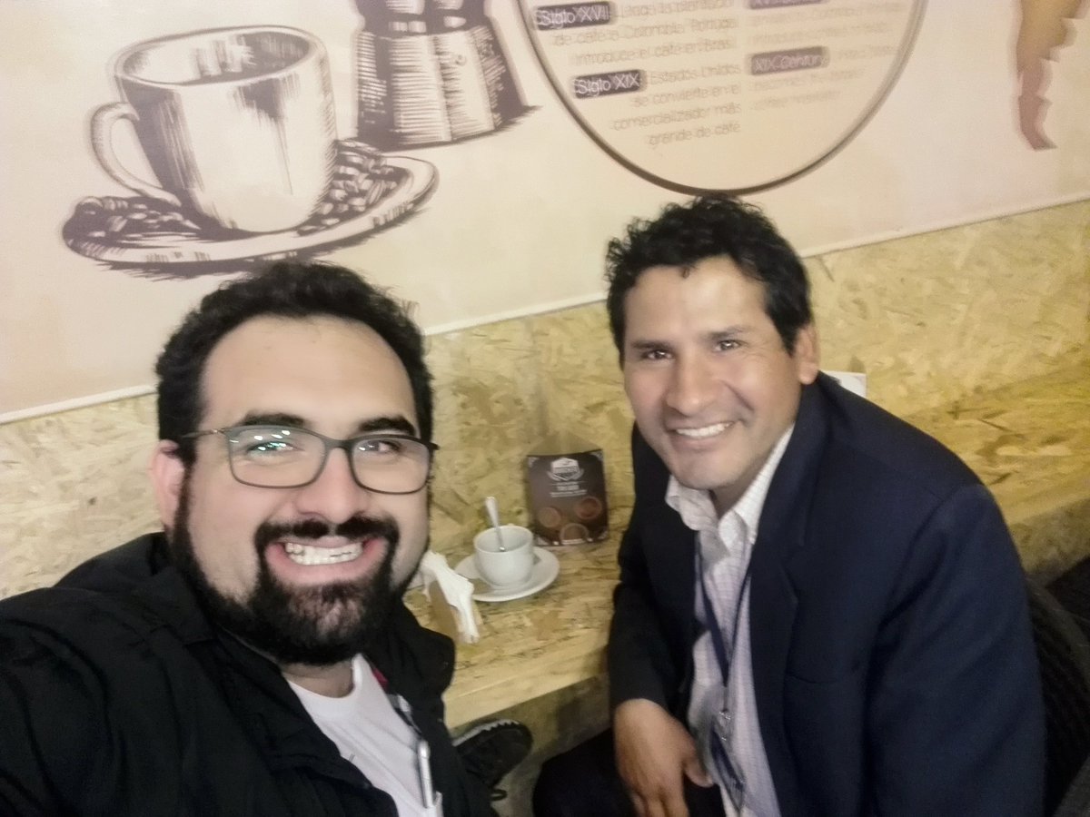 MillerJesus's tweet photo. Feliz cumpleaños hermano el mejor de los mejores de la vida gran persona gran profesional gran amigo servicial y leal muy pocos en la vida, todos los abrazos para ti querido Christopher Castillo amigo de mil aventuras todo lo mejor para ti compadre!!!! https://t.co/IzPaNfE03w