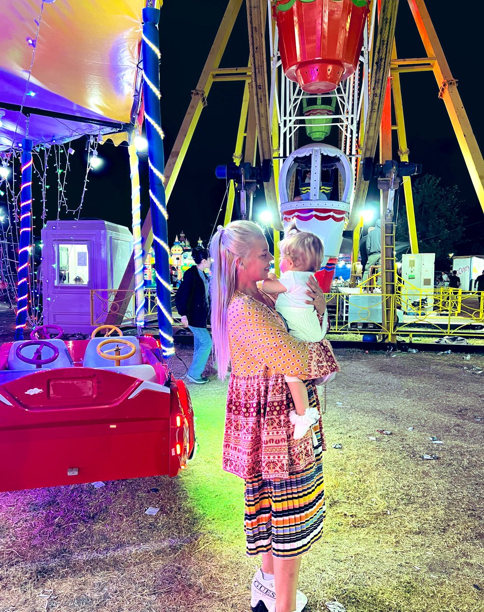 Kızımın ilk lunapark deneyimi, heryer ışıl ışıl anneeemmm 🌎🥰🧿