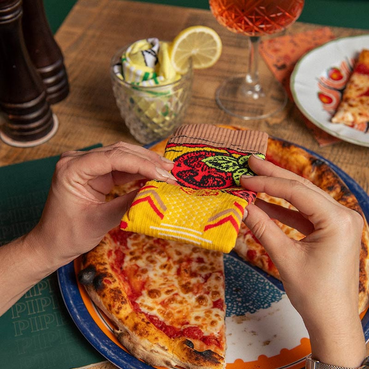 Castleberg's tweet image. EAT YOUR FEET!
All new BV Sport socks.
Tasty and technical, this range of resistant and ultra-reinforced socks are a great gift for any trail runner enthusiast.
See link below for more information.
castlebergoutdoors.co.uk/bv-sport-trail…