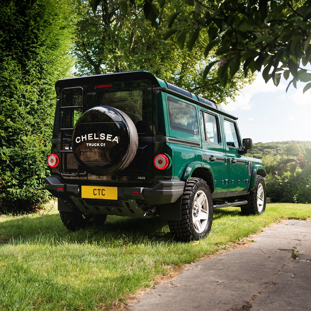 ChelseaTruckCo's tweet photo. The perfect Sunday drive.
The Sela Green Ineos Grenadier by Chelsea Truck Co. is built for adventure.
Where would your adventure take you?
https://t.co/hcIpI9BoDD
#ChelseaTruckCo #CTCo #Ineos #IneosGrenadier #bespoke #Adventure #CustomCars #4x4 #SUV #London #automotive #cars https://t.co/TuvTB1hUPb