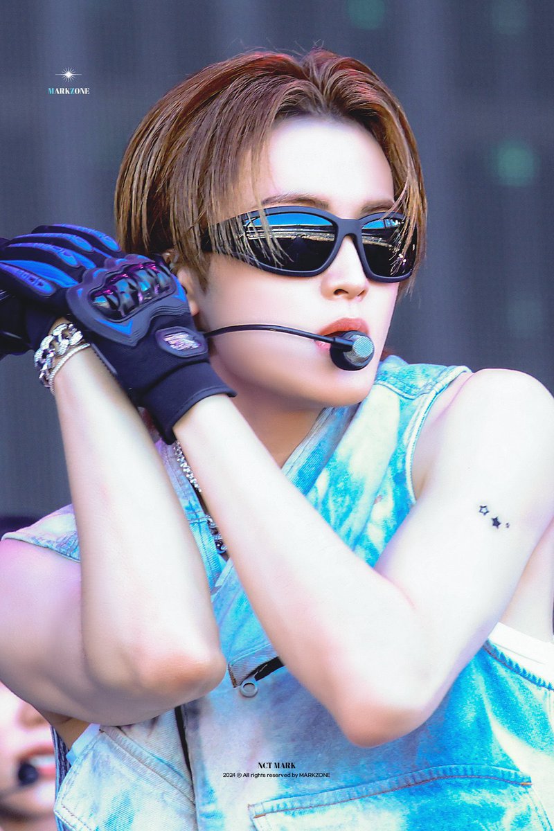 맬크²⁰⁰ tweet media