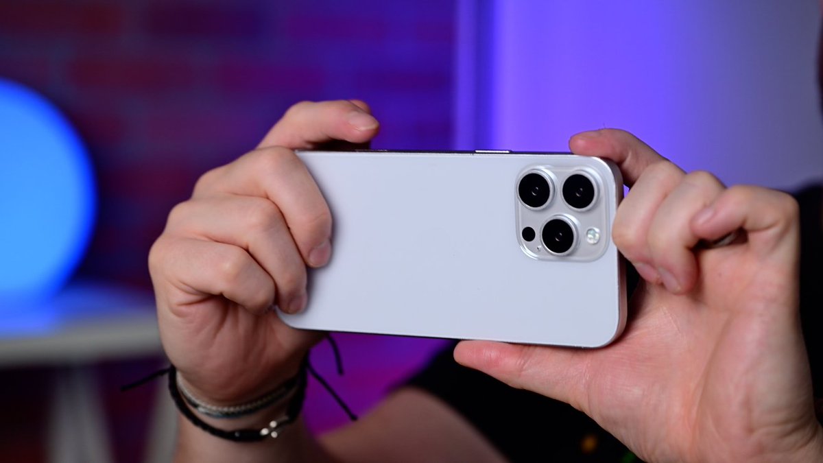 AppleblogHu's tweet photo. Minden kiderült az iPhone 16 és 16 Pro kameráiról és "capture" gombjáról
https://t.co/fWn9PWoVor
#apple
#iPhone16 #capturebutton https://t.co/cEgMyPN208