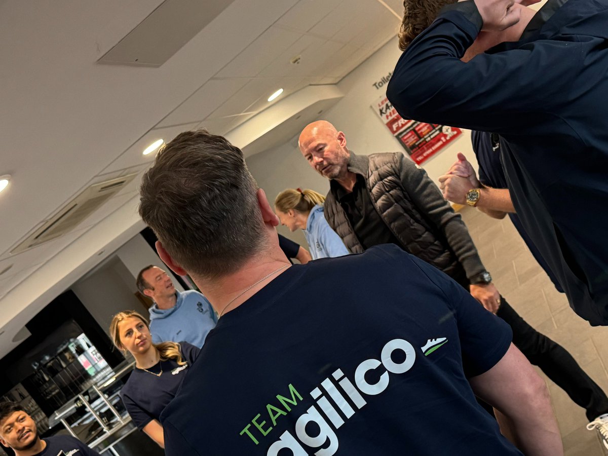 teamagilico's tweet photo. A team from Agilico is set to run the @Great_Run in support of @AlanShearerFndn🏃‍♂️ We had an amazing training session today at Gateshead International Stadium with expert coaches and advice from Mr. Shearer himself. 🙌 Thanks to @GoGateshead

#GreatNorthRun #TeamAgilico https://t.co/PAeqPR60Gm